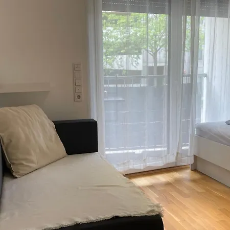 Myroom Business Naehe Messe * Münih