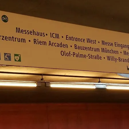 Myroom Business Naehe Messe * Munich