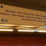 Myroom Business Naehe Messe * Mnichov